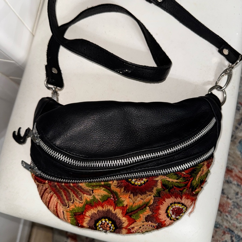 Nena and Co bum bag - Picture 1 of 1